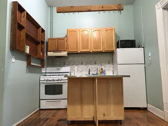 5th image of 350 Lafayette Ave APT 2