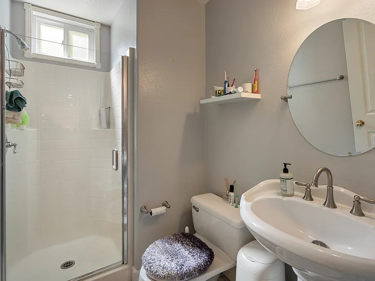 32 Bramford St — Photo 20