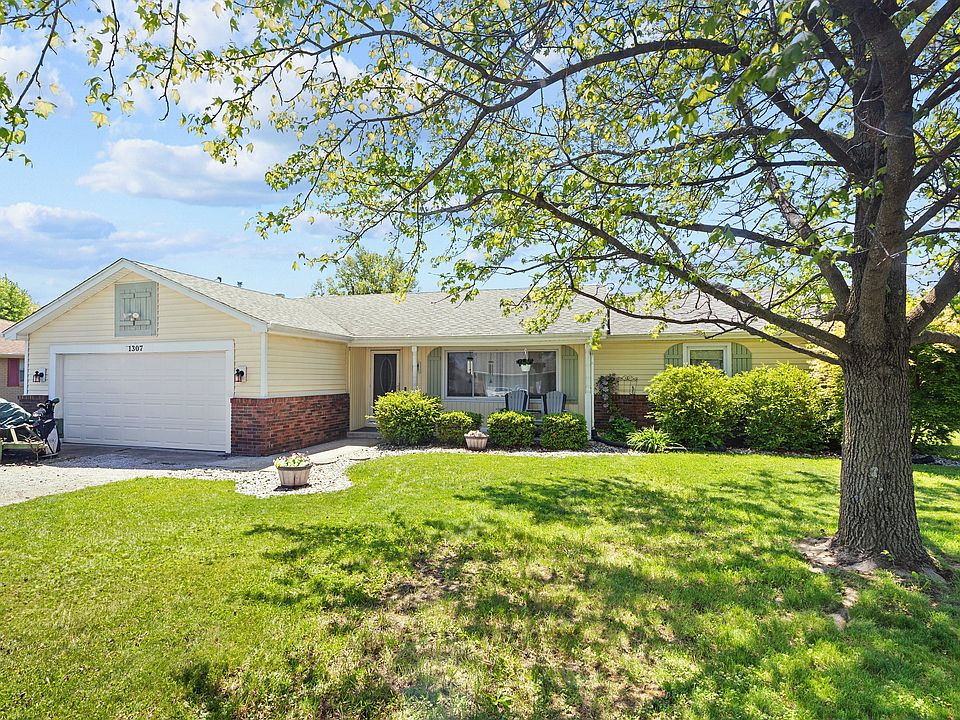 1st image of 1307 Garnet Dr