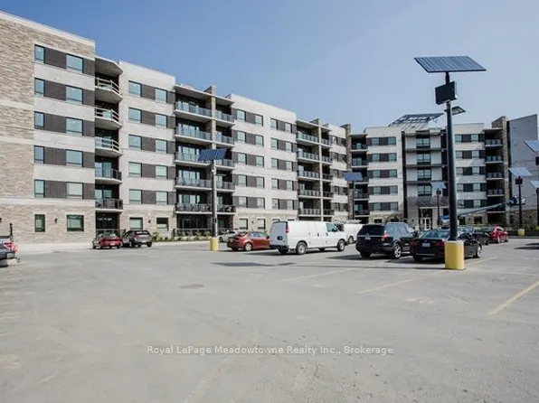33 Whitmer St #309, Milton, ON L9T 8P9