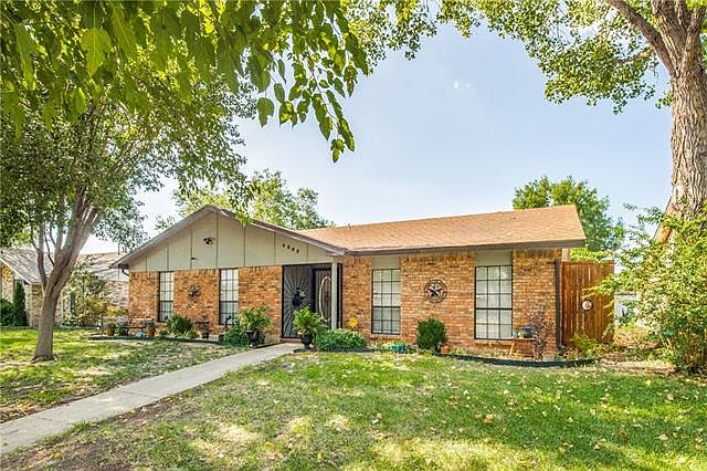 1st image of 4805 Crawford Dr