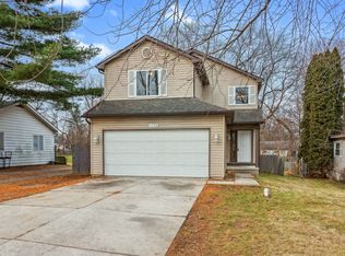 1753 Elsmere Rd, Waterford, MI 48328