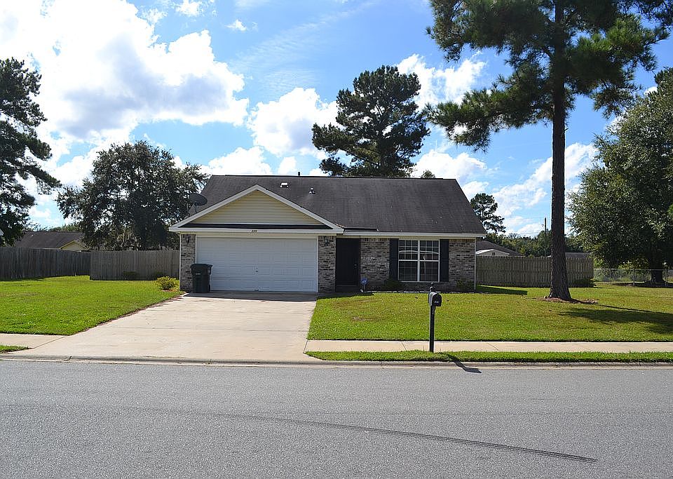 220 River Bend Dr