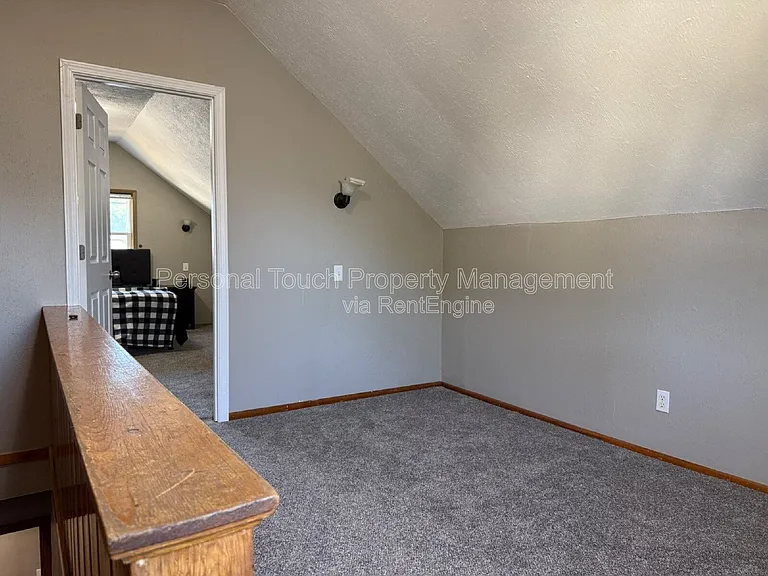 413 22nd St S — Photo 21