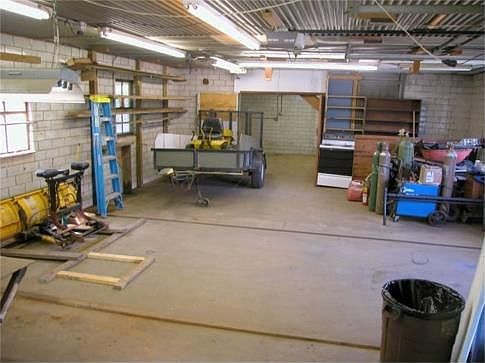 3rd image of 848 Nold Ave