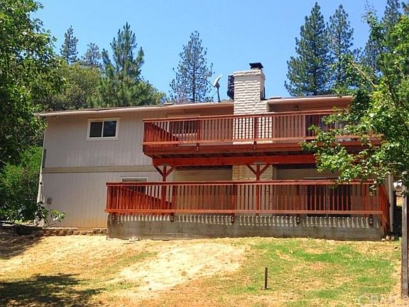 2nd image of 5894 Meadow Ln