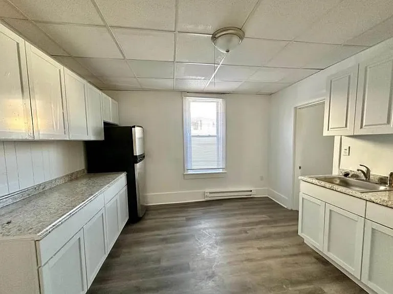 132 Arch St — Photo 3