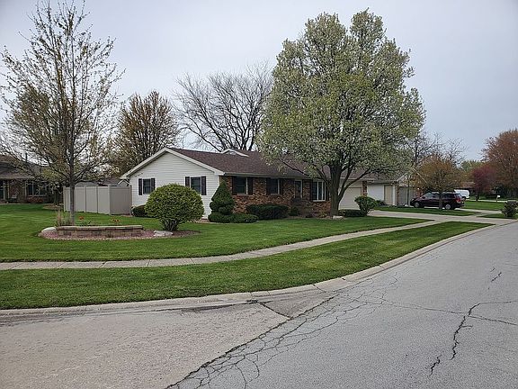 2nd image of 755 Independence Dr