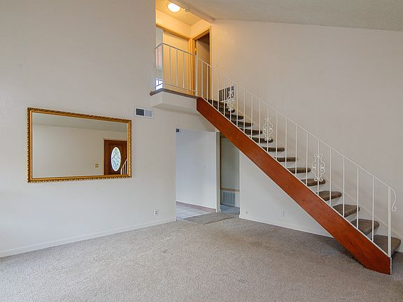4th image of 1737 Daniel Maloney Dr