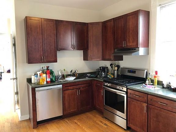 3rd image of 1746 W Beach Ave APT 3F