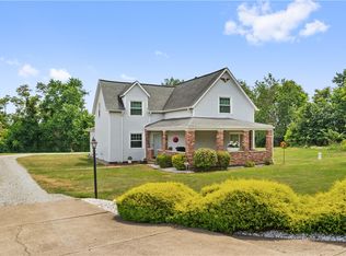 1525 Brinton Rd, Pittsburgh, PA 15221