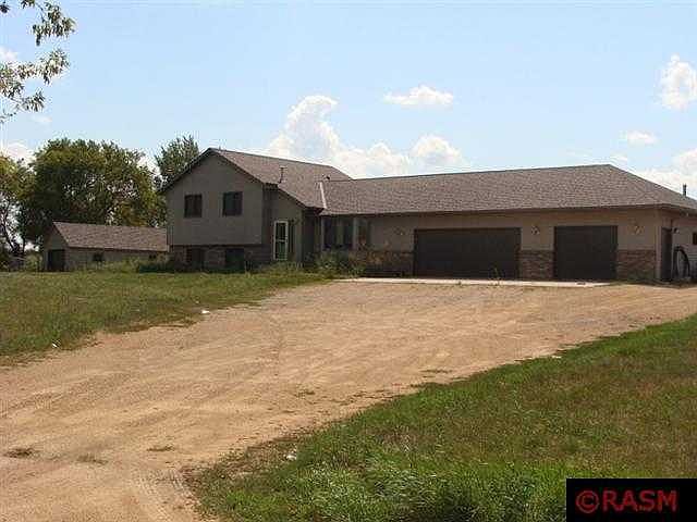 1st image of 57014 Deerhaven Dr