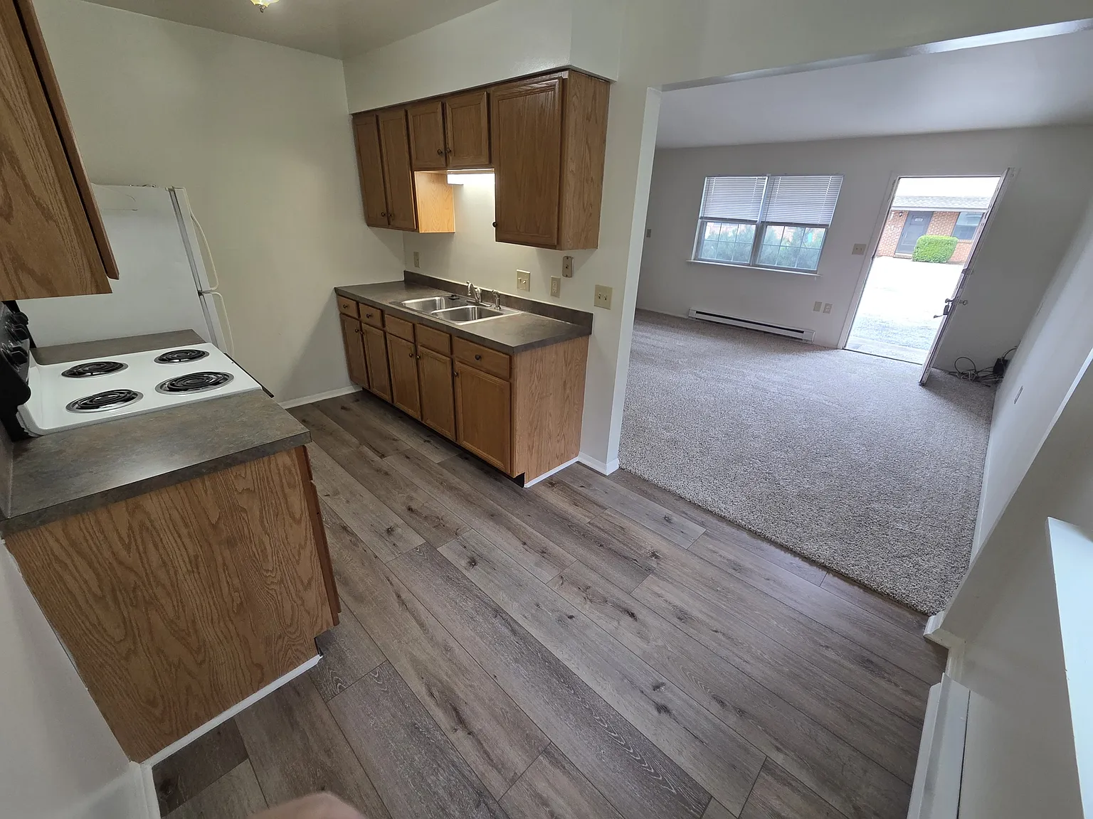 124B Umberto Ave — Photo 4
