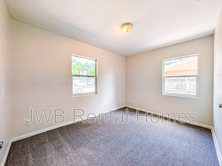 2817 Mars Ave — Photo 6