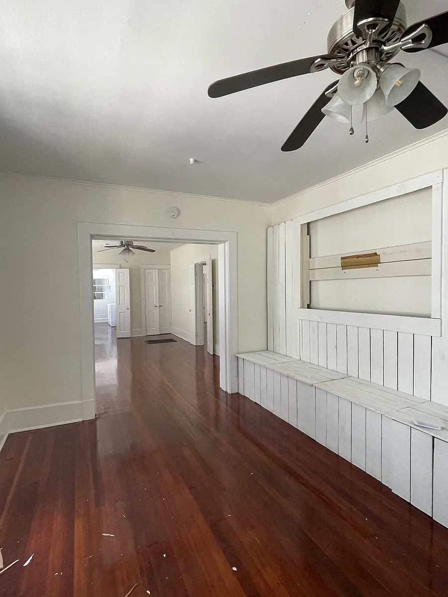 Building Photo - 7810 Saint Charles Ave #1