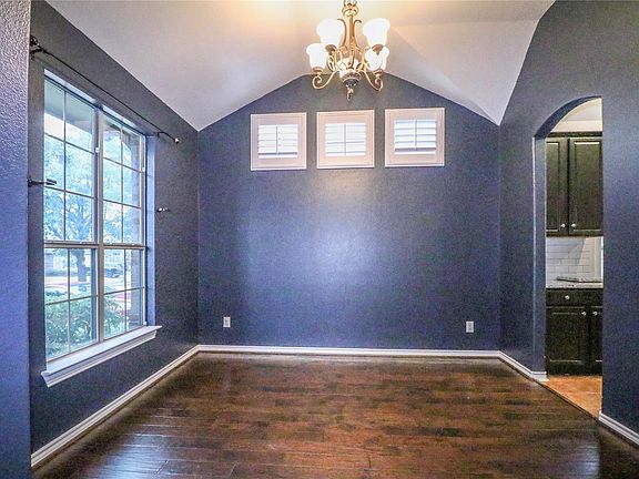 2nd image of 3509 Beekman Dr