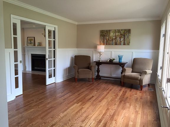5th image of 558 Miami Trace Ct