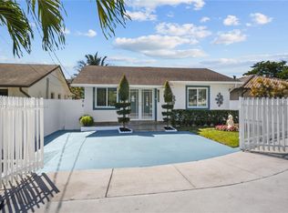 12040 Walsh Blvd, Miami, FL 33184