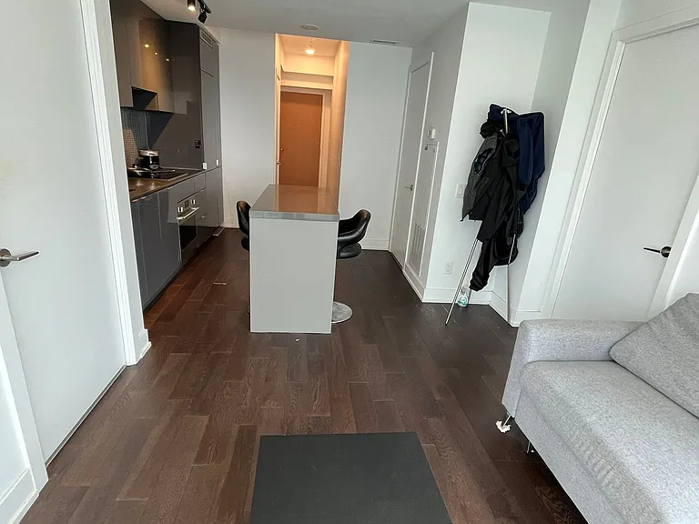 7 Grenville St #3401 — Photo 17