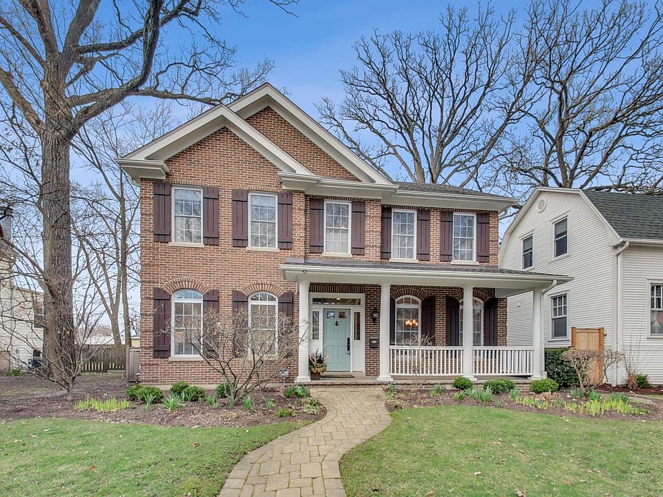 1st image of 216 Wood Ct