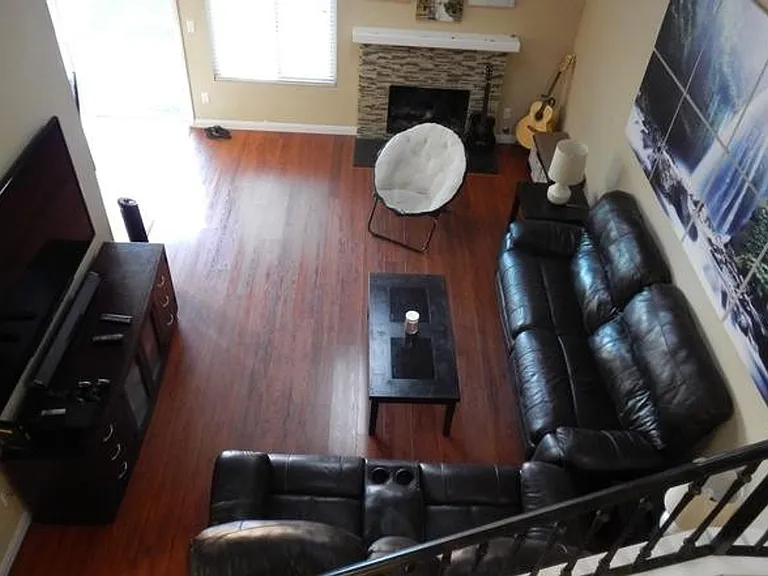2353 Edenbridge Ln — Photo 11