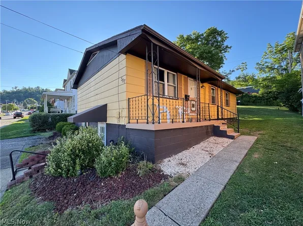 507 Vine St, Martins Ferry, OH 43935