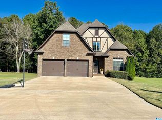 1056 Derby Pkwy, Kimberly, AL 35091
