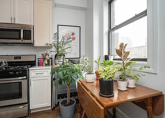 Rented by Rita S Citrin, LREB | media 25