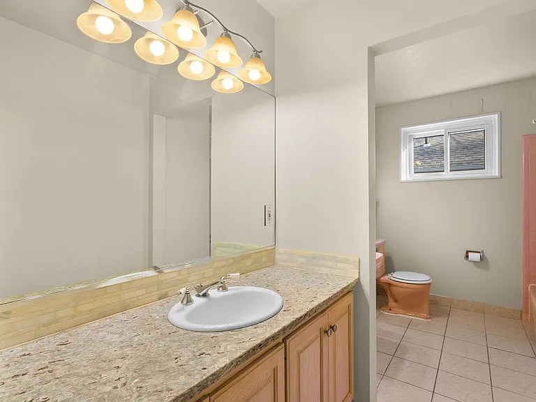 3638 Alton Pl NW — Photo 23