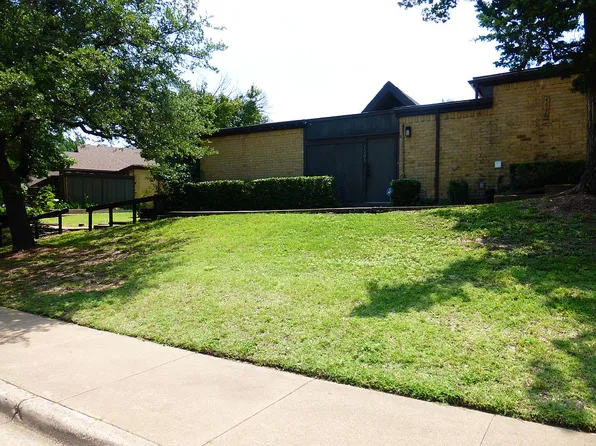 4626 Country Creek Dr, Dallas, TX 75236
