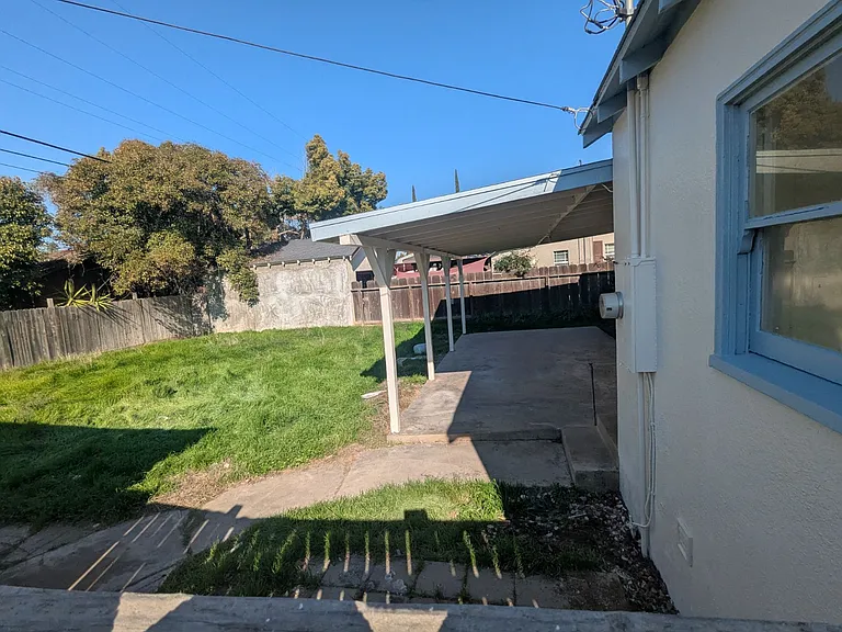 1851 Calimyrna Ave — Photo 3