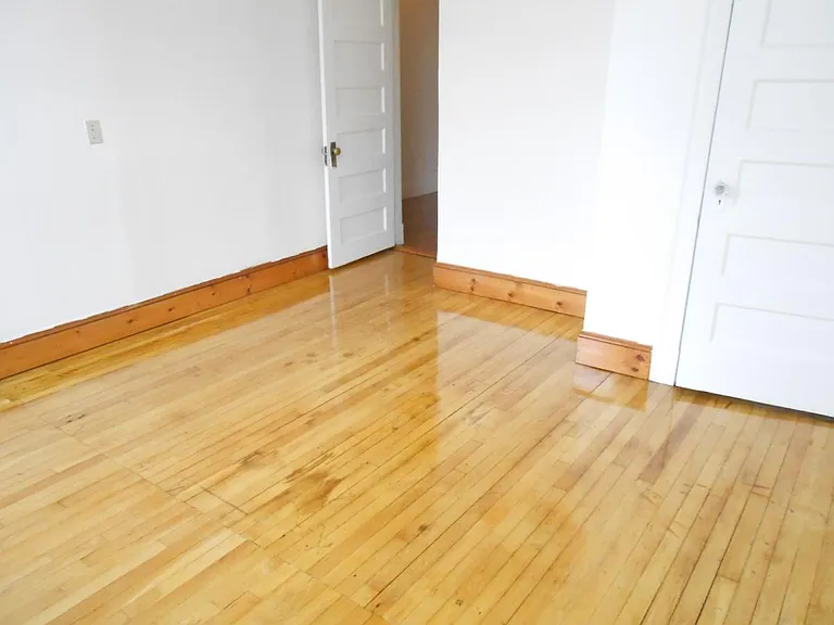 1905 Beacon St #3R — Photo 7