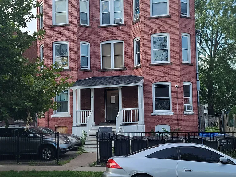 48 Elliott St — Photo 7