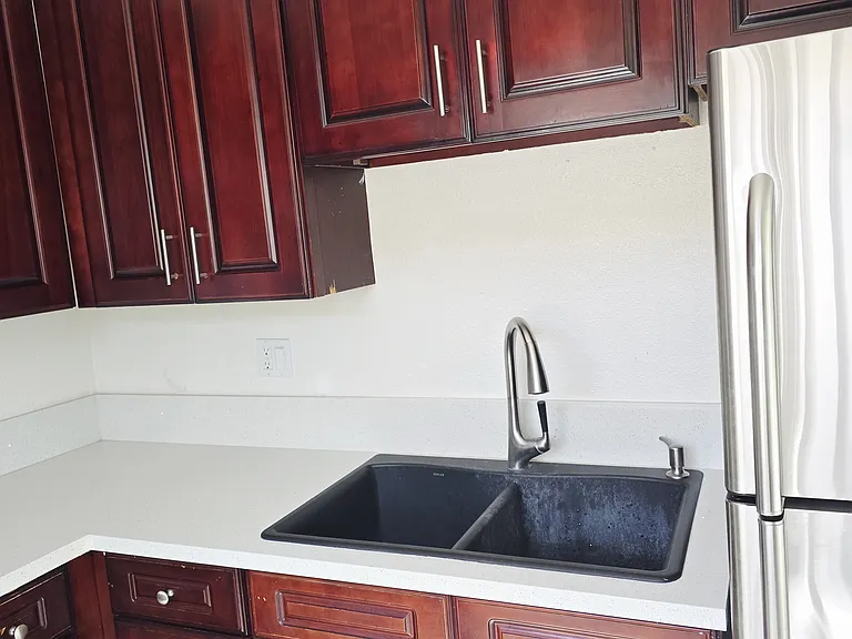 2230 E Ocean Blvd #19 — Photo 35
