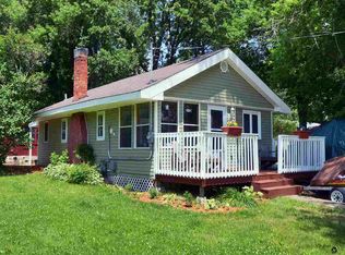 W9568 Lake Dr, Edgerton, WI 53534