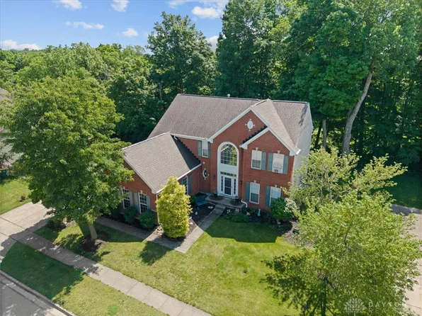 2942 Whispering Pnes, Dayton, OH 45431
