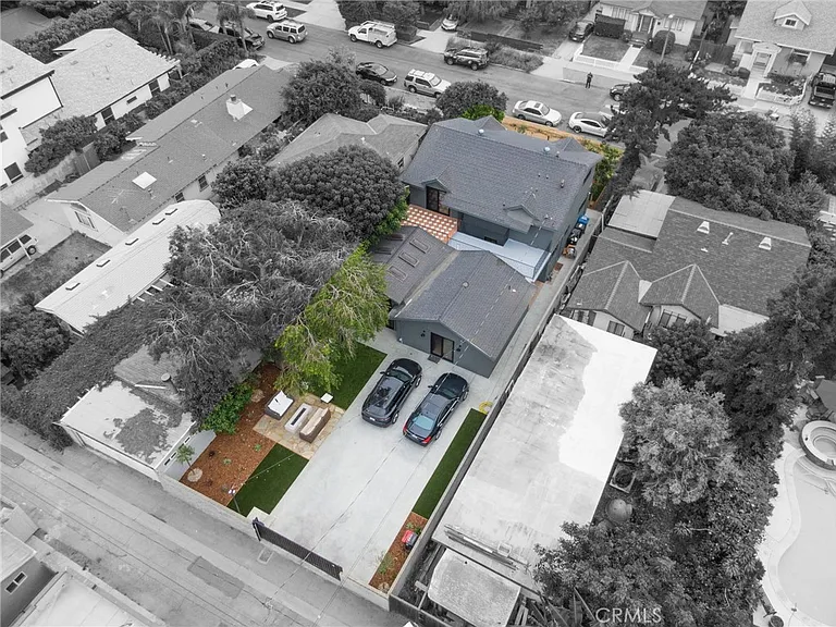 2428 Glyndon Ave — Photo 54