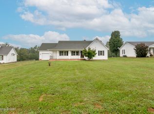 92 Venetia Ln, Willisburg, KY 40078