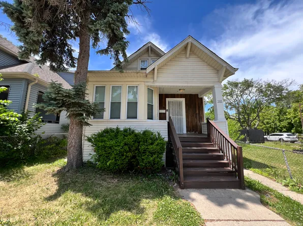10434 S State St, Chicago, IL 60628
