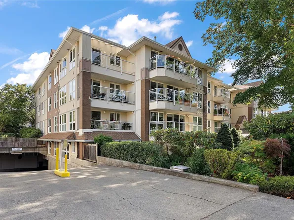 1501 Richmond Ave #204, Victoria, BC V8R 4P7