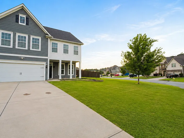 141 Rivermill Pl — Photo 2