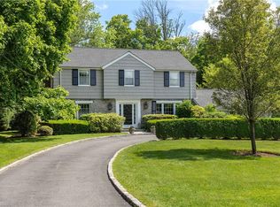 1 White Birch Ln, Scarsdale, NY 10583