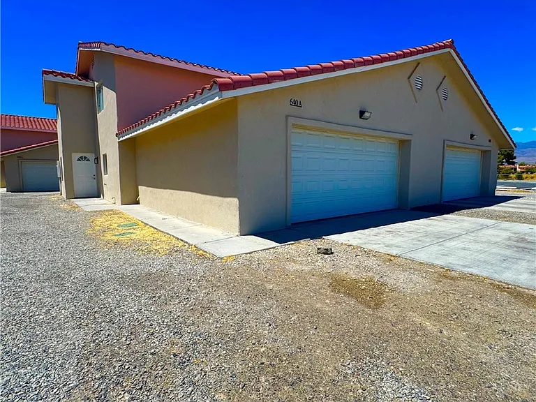 640 San Lorenzo St #A — Photo 2