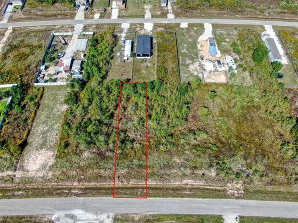 1609 County Road 5705, Cleveland, TX 77327
