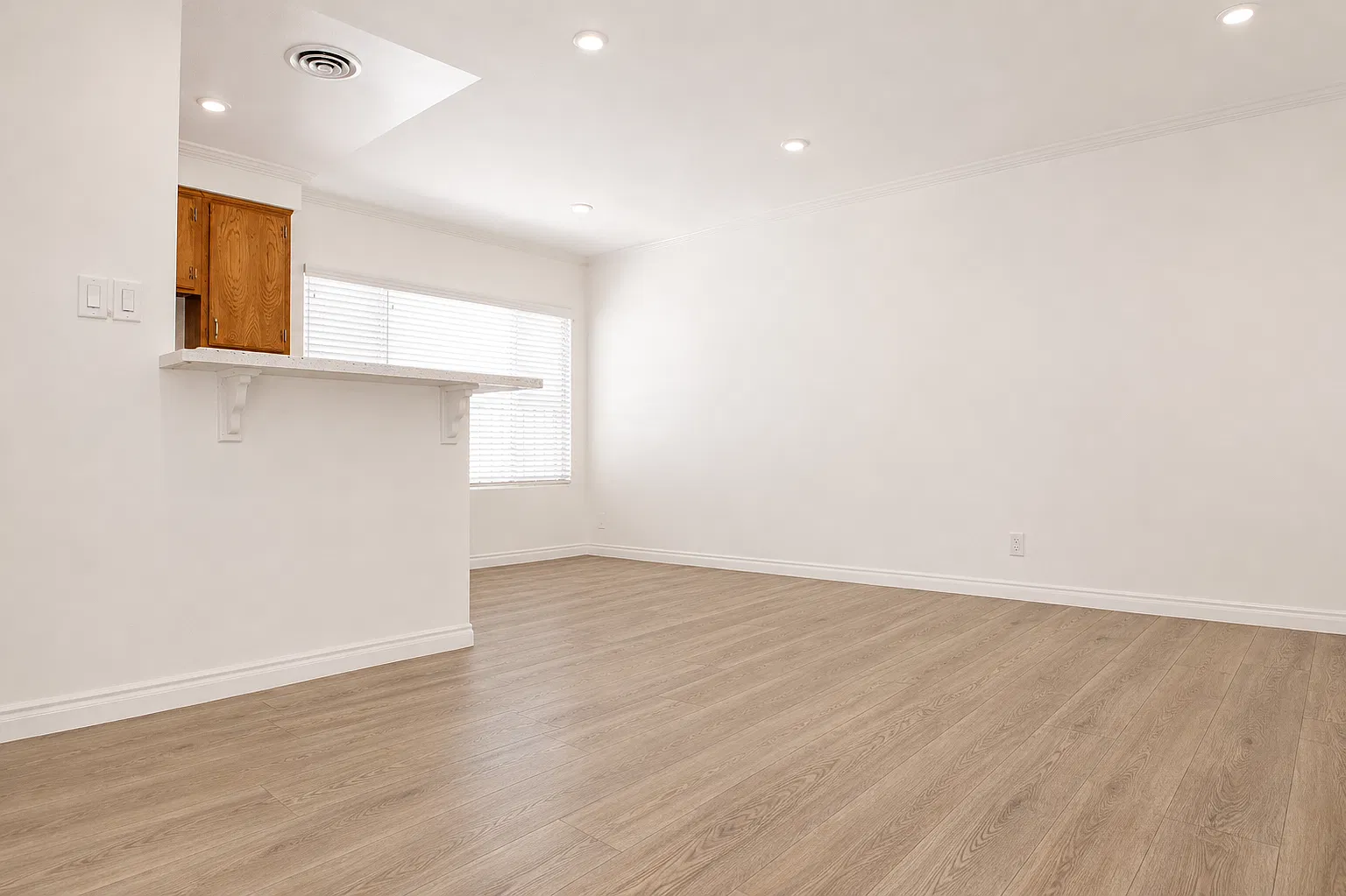 1 bed, $2,100 — Photo 4