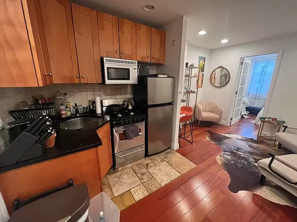 132 Orchard St APT 11, New York, NY 10002