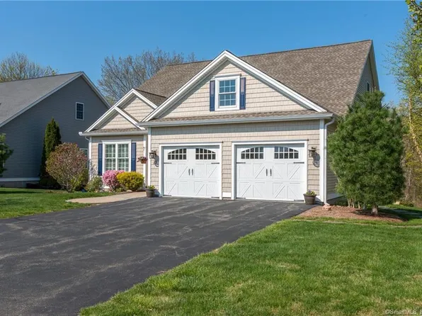 10 Crestview Drive #10, Middlefield, CT 06455