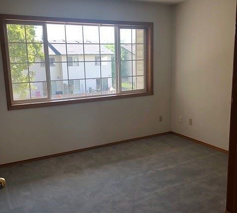5th image of 4225 SE Oak St