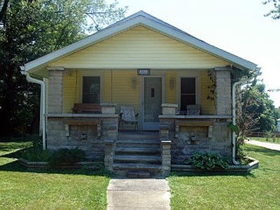 2nd image of 610 E Hillside Dr