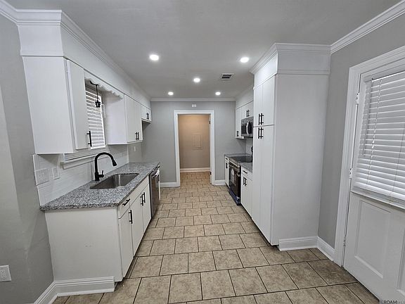 5th image of 3966 Pensacola Dr
